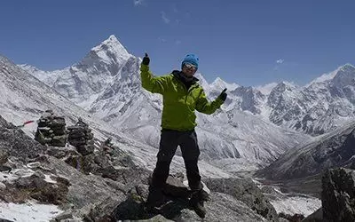 Att få se Mount Everest är en upplevelse för livet. Med Swett mot Everest Base Camp