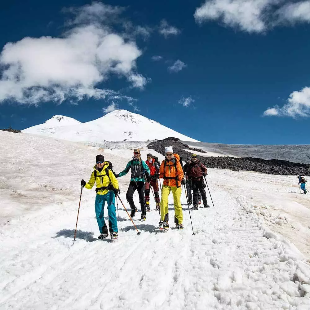 Utforska området runt Elbrus